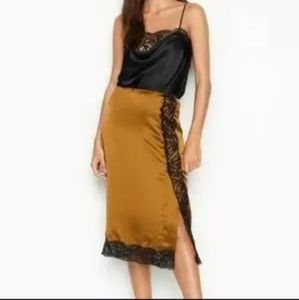 Victoria's Secret Satin Button Lace Side Midi Slip Skirt Size XL Gold NWT